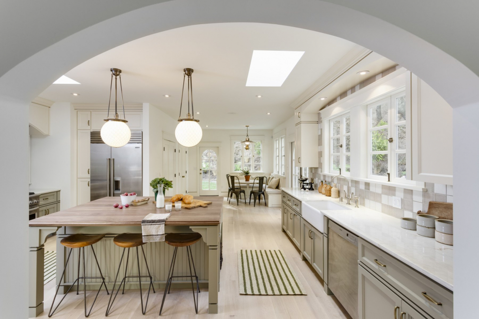 Скандинавский стиль с неоклассицизм