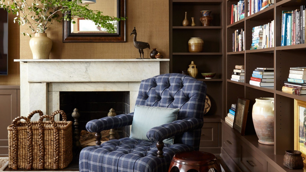 Комната диван в английском стиле