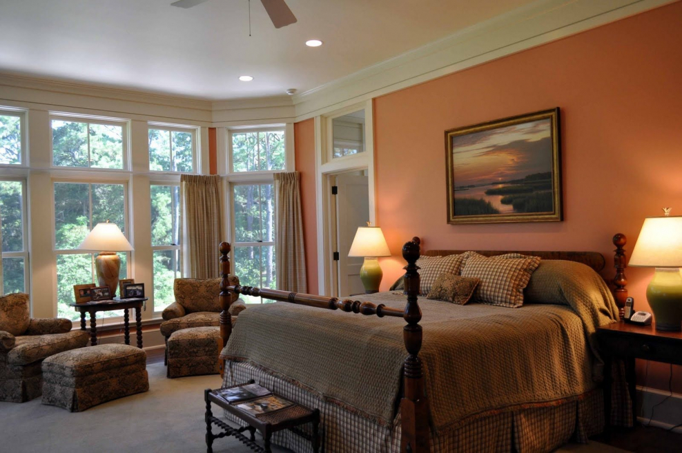 Карамельный цвет стен