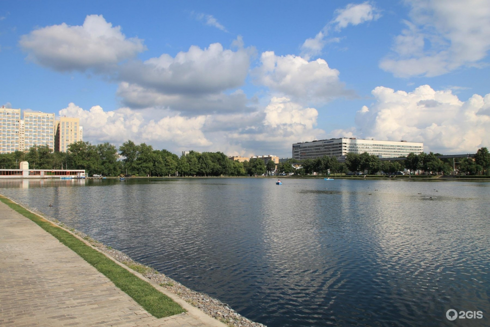 Нижний пруд Калининград