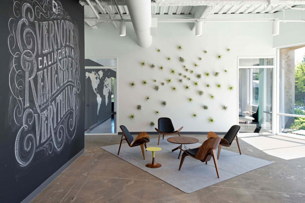 Креативная стена