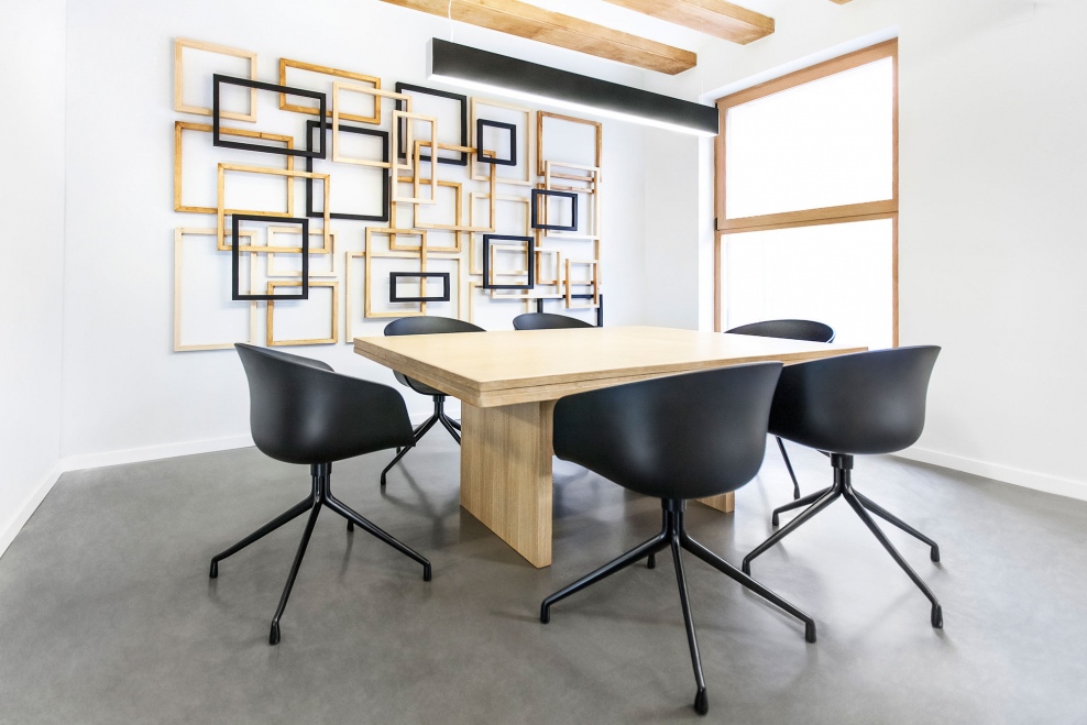 Креативная стена в офисе