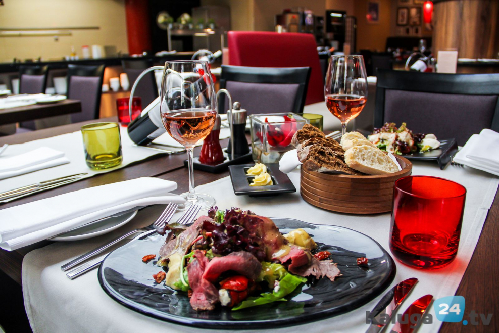 Полный ресторан