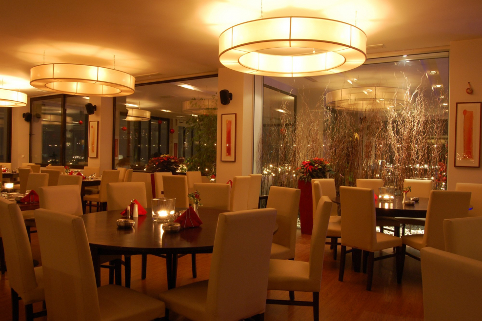 Вечерний ресторан