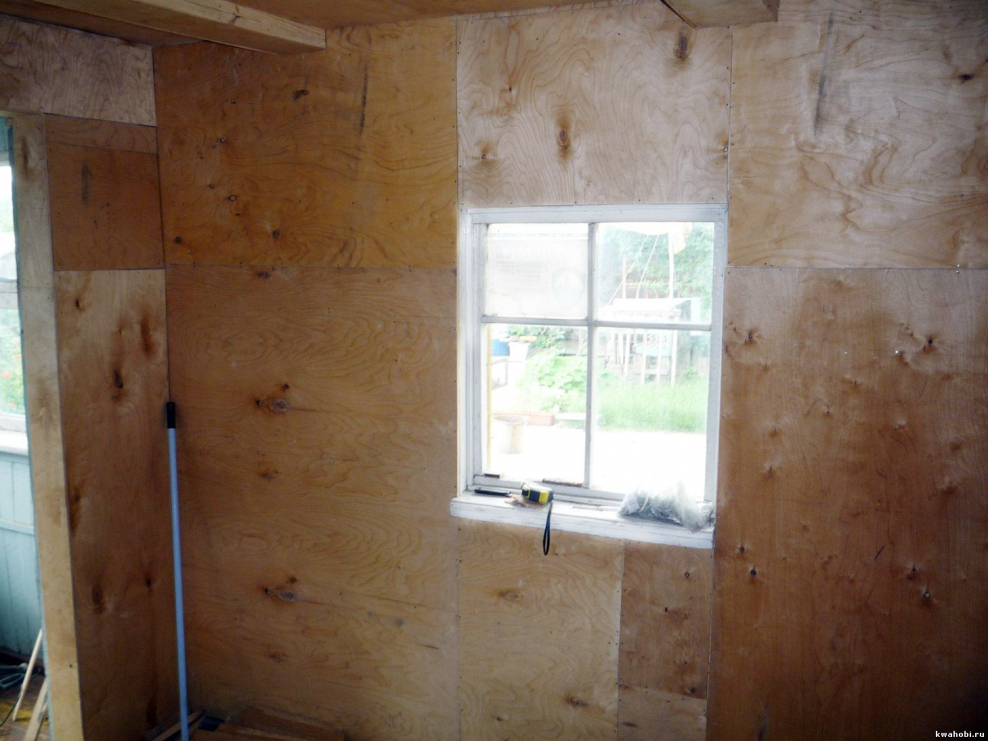 Отделка стен фанерой на даче