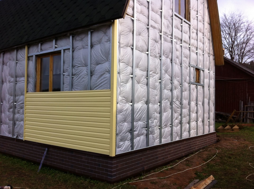 Сайдинг с утеплителем для обшивки