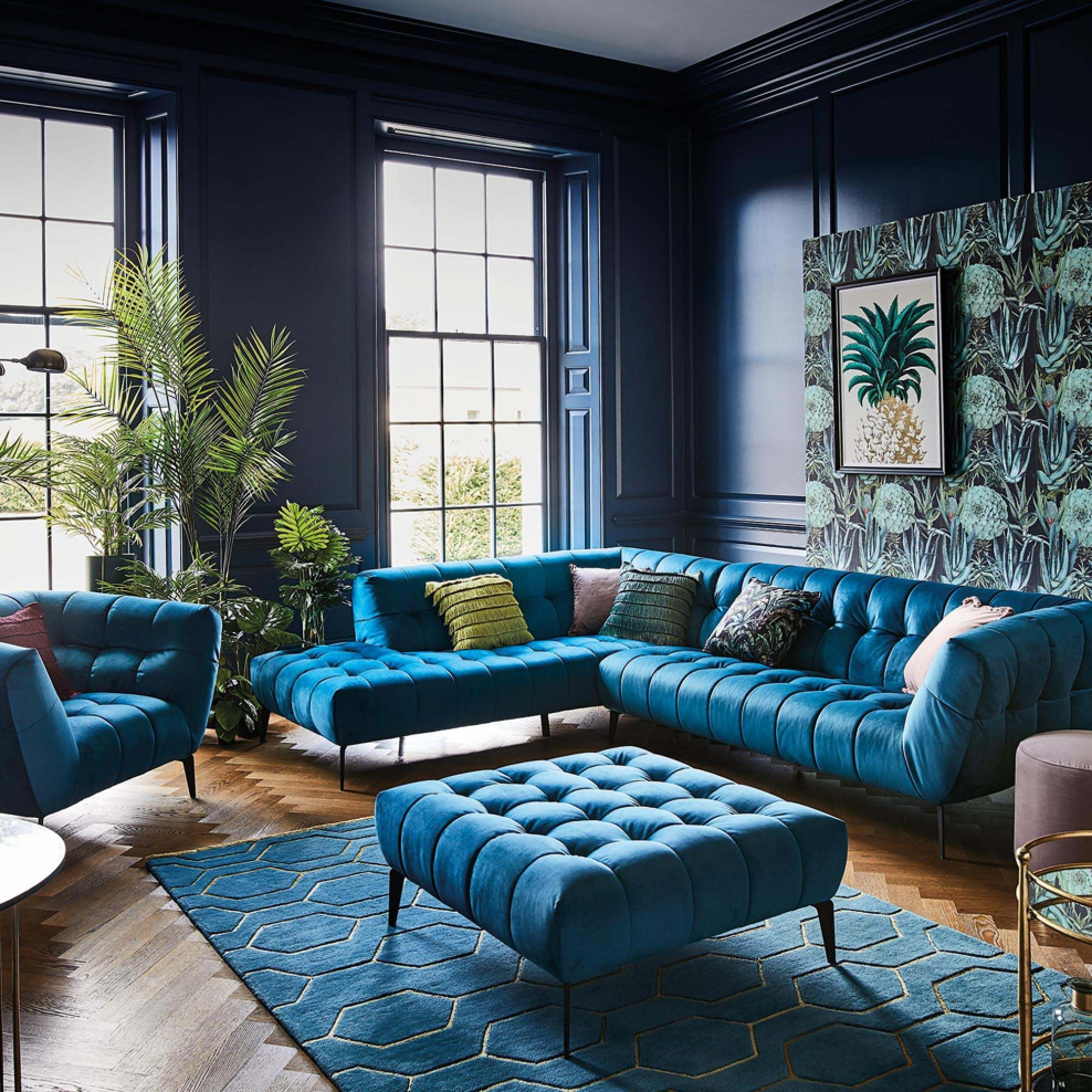 Изумрудный цент в интерьере