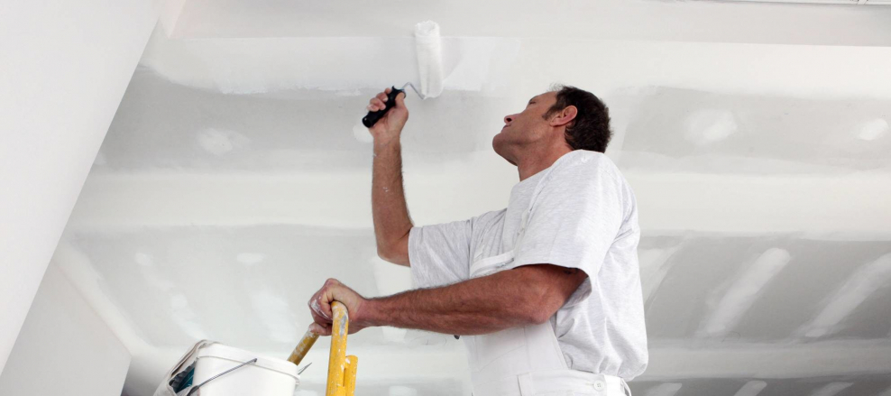Побелка стен водоэмульсионной краской