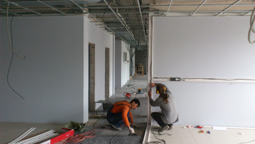 Демонтаж гипсокартона