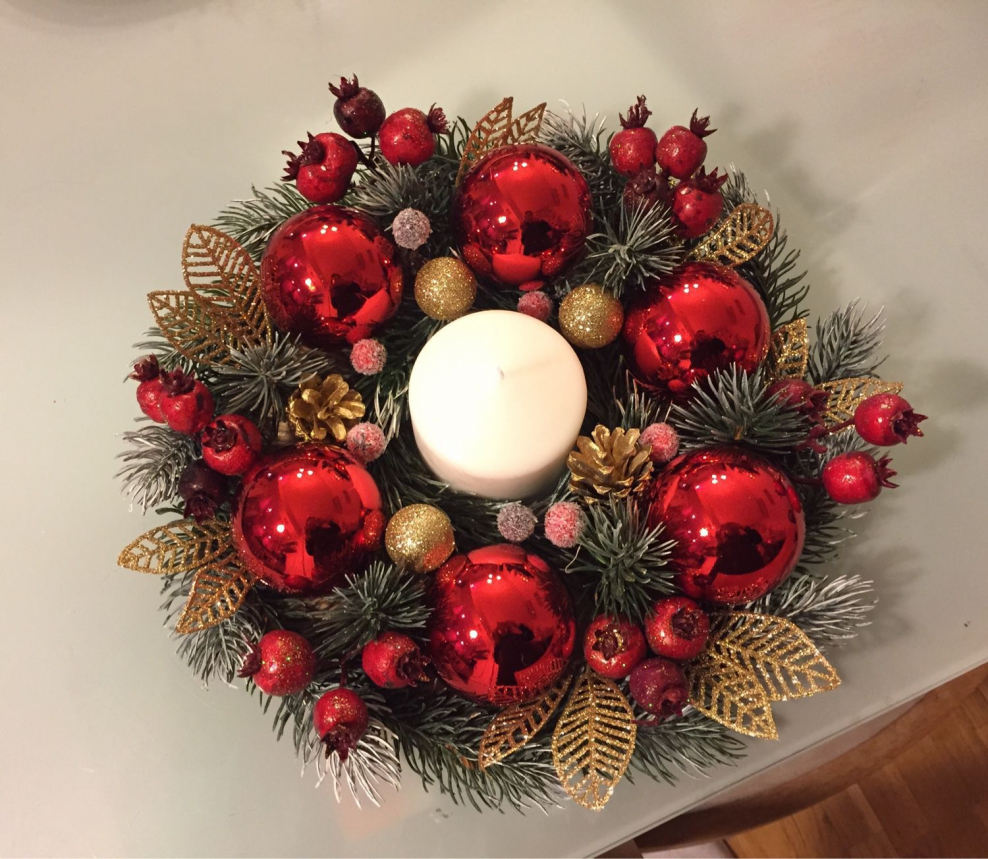 Новогодние букеты и композиции