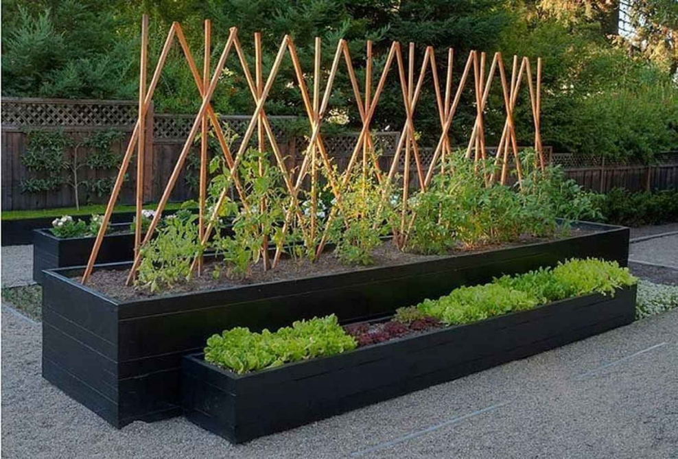 Маленькие высокие грядки