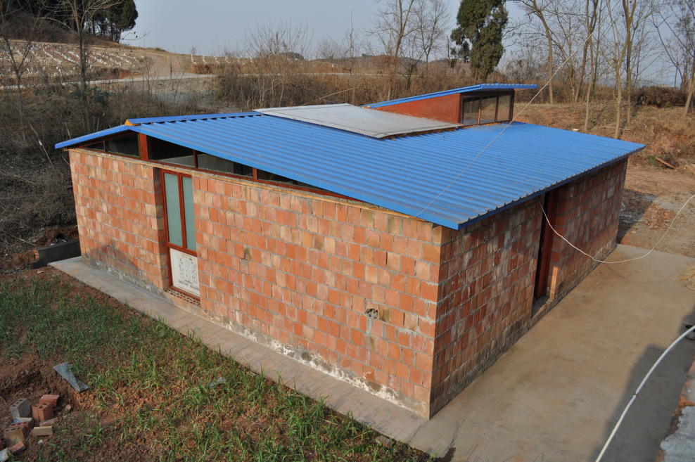 Самый бюджетный дом своими руками