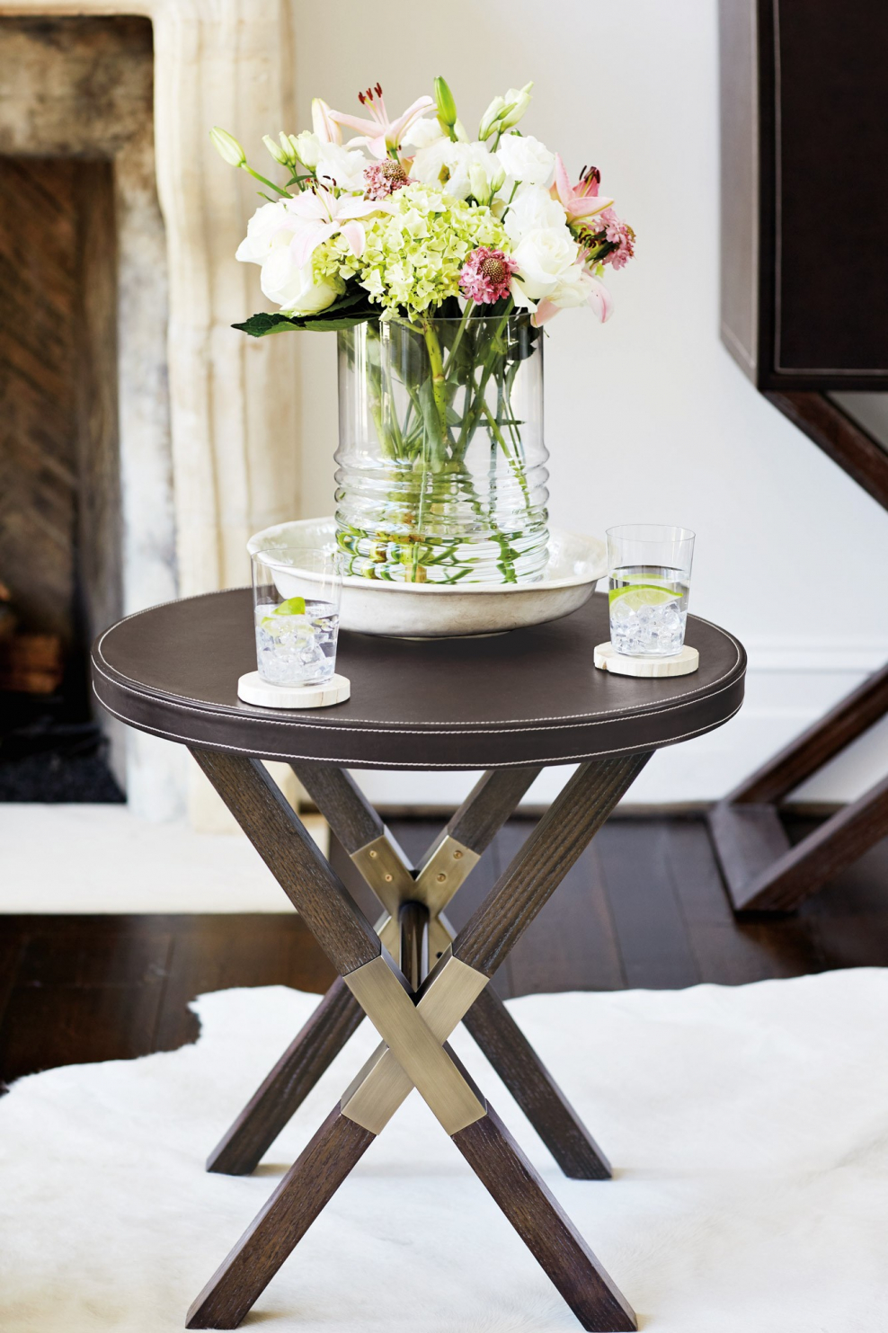 Мега Адыгея кубаньпридииаанный столик КЛИНГСБУ икеа