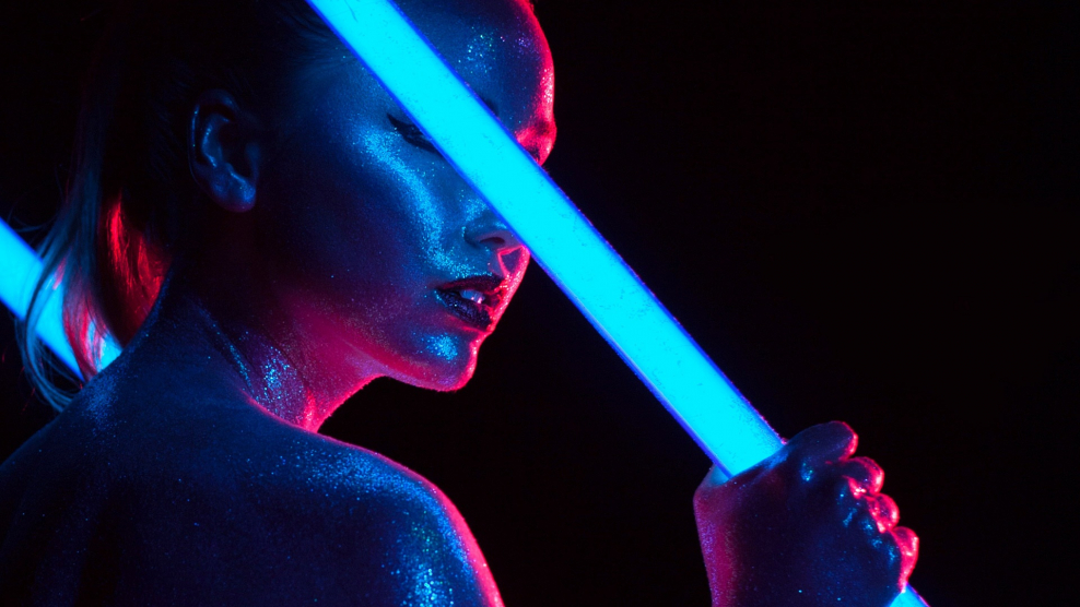 Неоновый свет