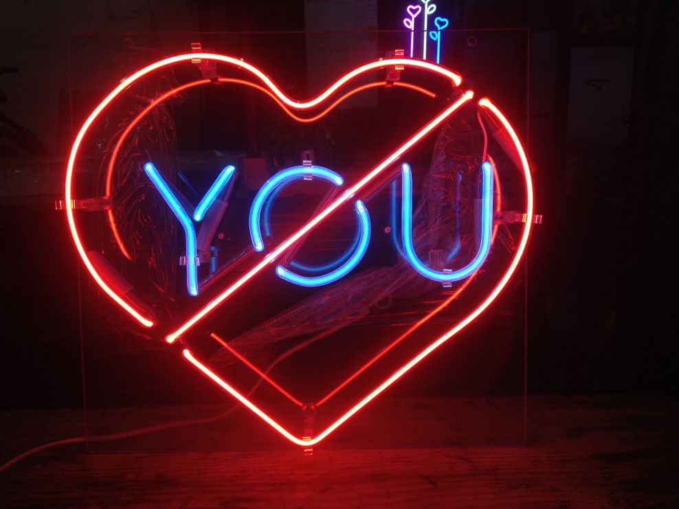 Неон надпись