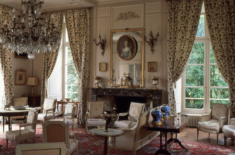 Гостиная во французском стиле