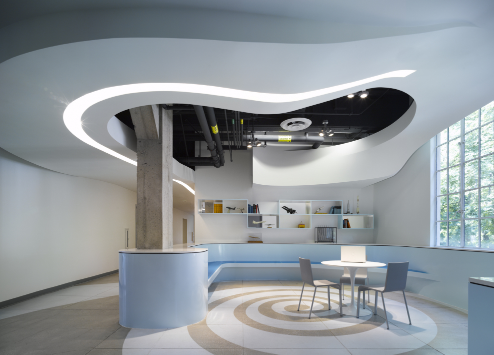 Бутики в стиле Хай тек