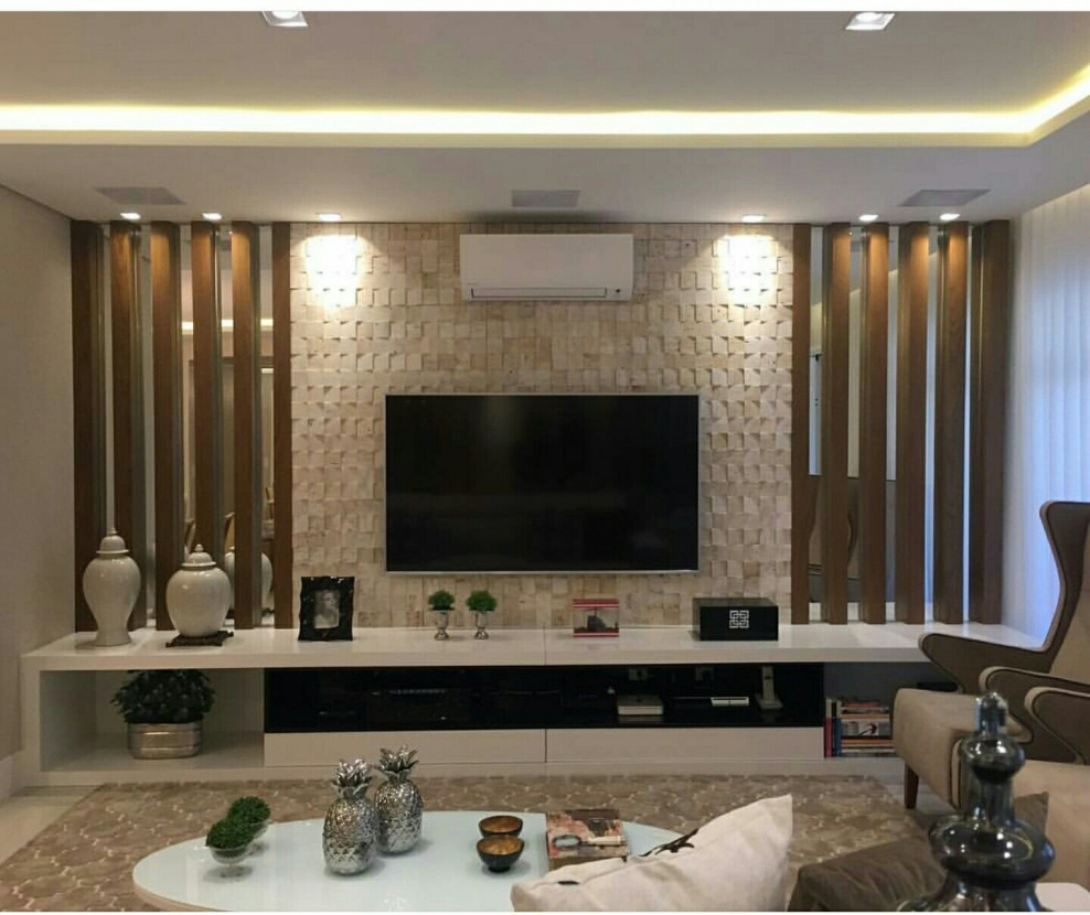 Декор стены под телевизор