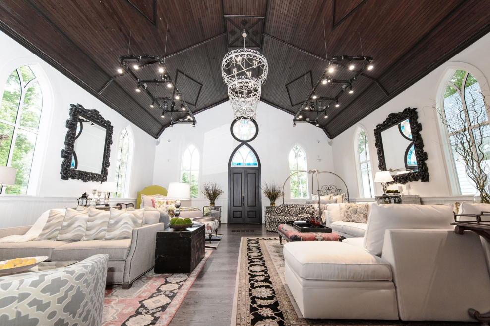 Неоготический стиль в интерьере