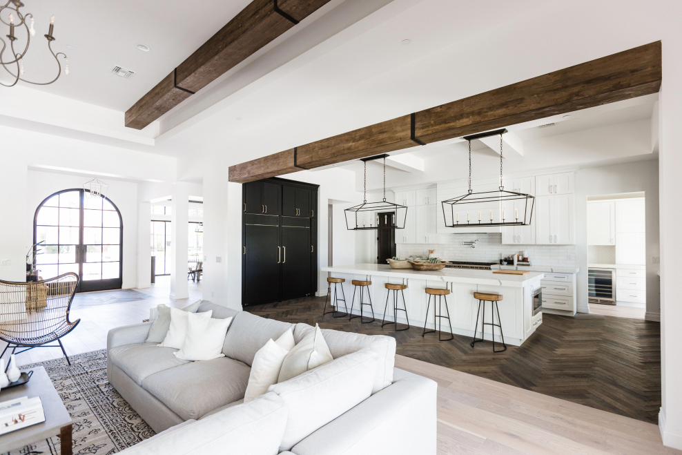 Несущая балка в интерьере