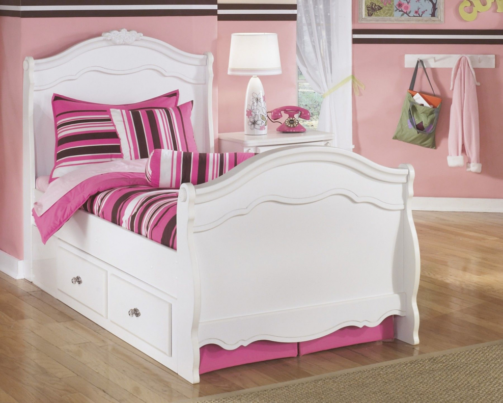 Барная скамейка