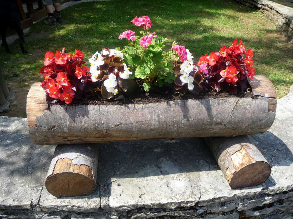 Деревянный декор для сада