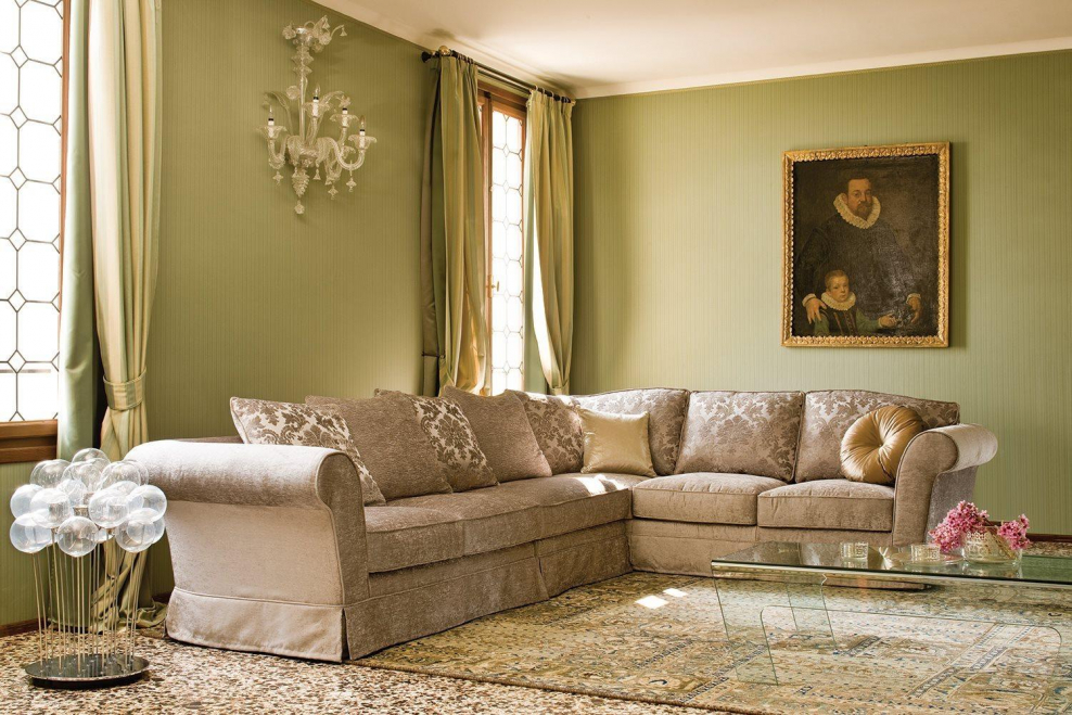 Диван Треви