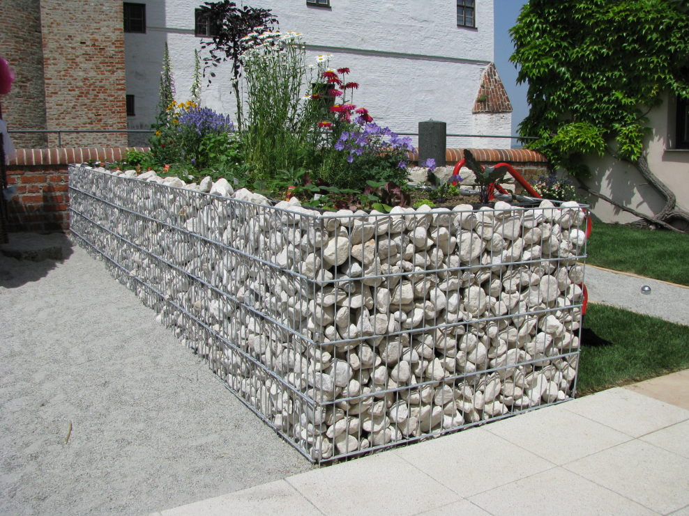 Габионы клумбы