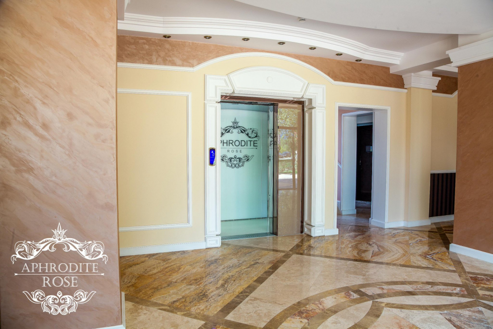 Aphrodite of the Gardens alvamenes