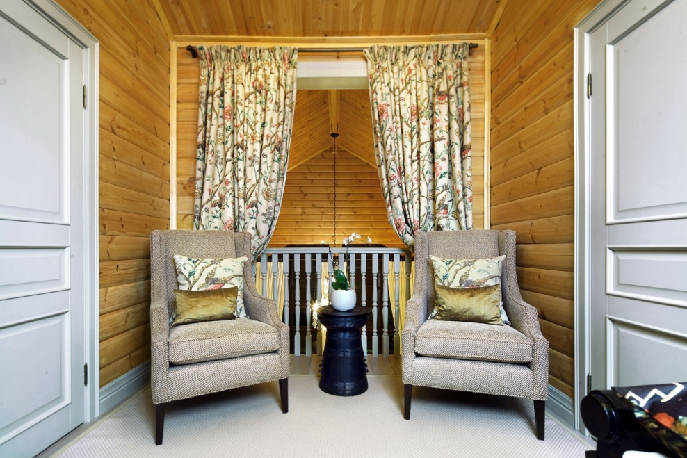 Интерьер дачи с вагонкой