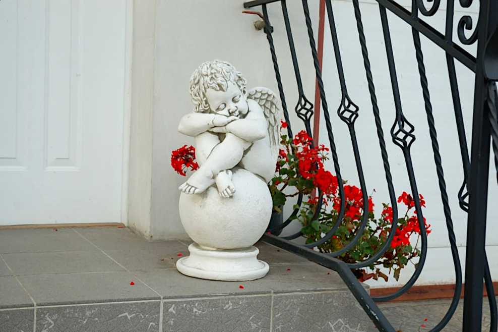 Скульптуры для домашнего интерьера