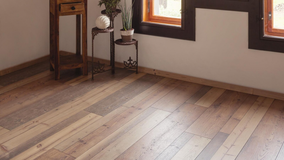 Ламинат Kaindl natural Touch 8 стандарт сосна вивид