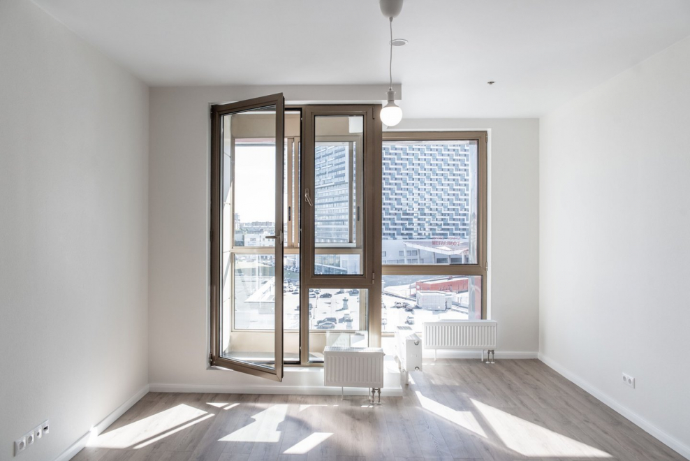 Спальня с евроремонтом и мебелью