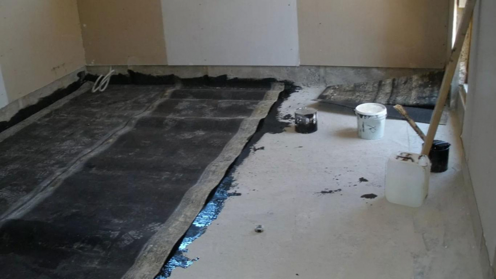 Гидроизоляция ванной рубероидом