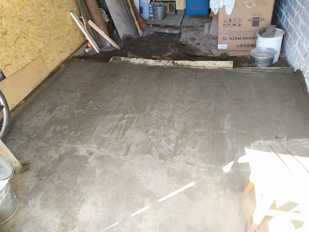 Стяжка для воды с пола