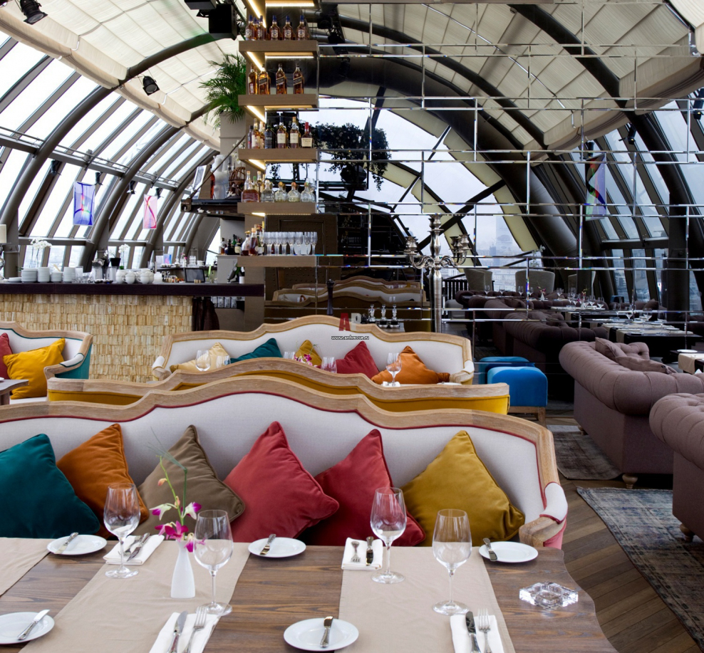 Вайт рэббит ресторан Москва интерьер