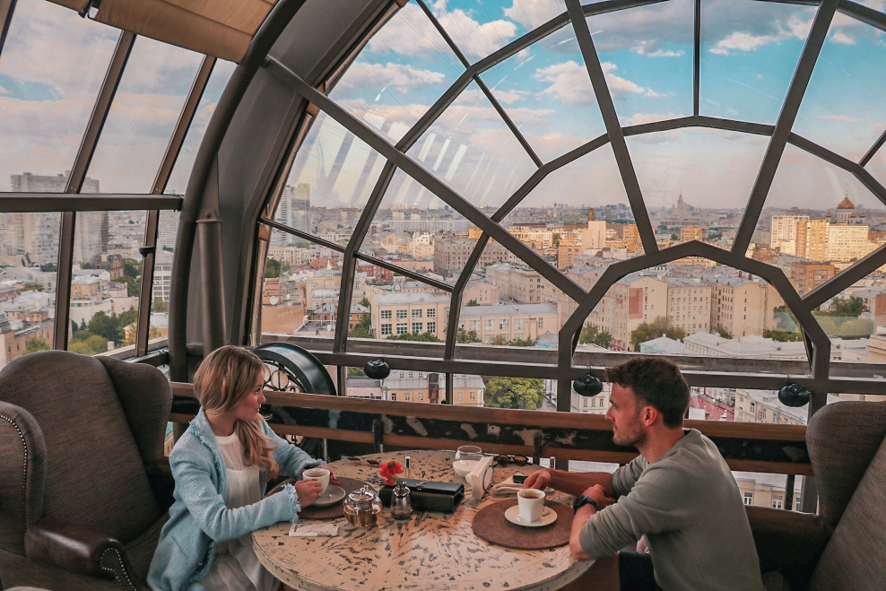 Бар Вайт рэббит Ходынский бульвар