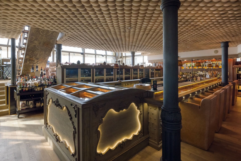 Новый год в ресторане White Rabbit