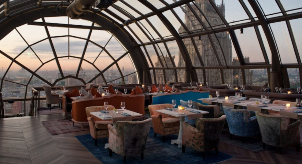 Вайт рэббит ресторан Москва интерьер