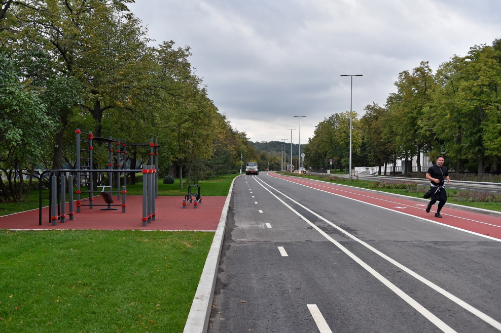 Лужнецкая набережная велотрасса