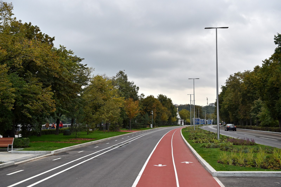 Лужники набережная