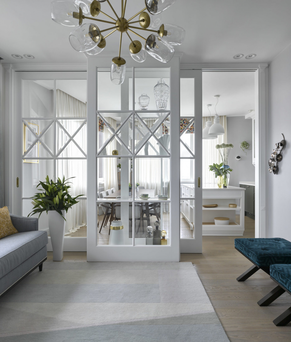 Три цвета в интерьере белое дерево и серый