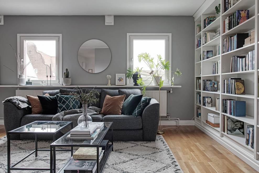 Гостиная с зеркалами