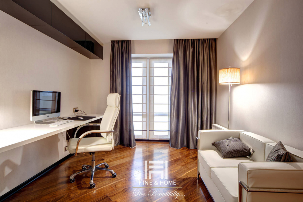 Гостиная спальня с рабочим местом