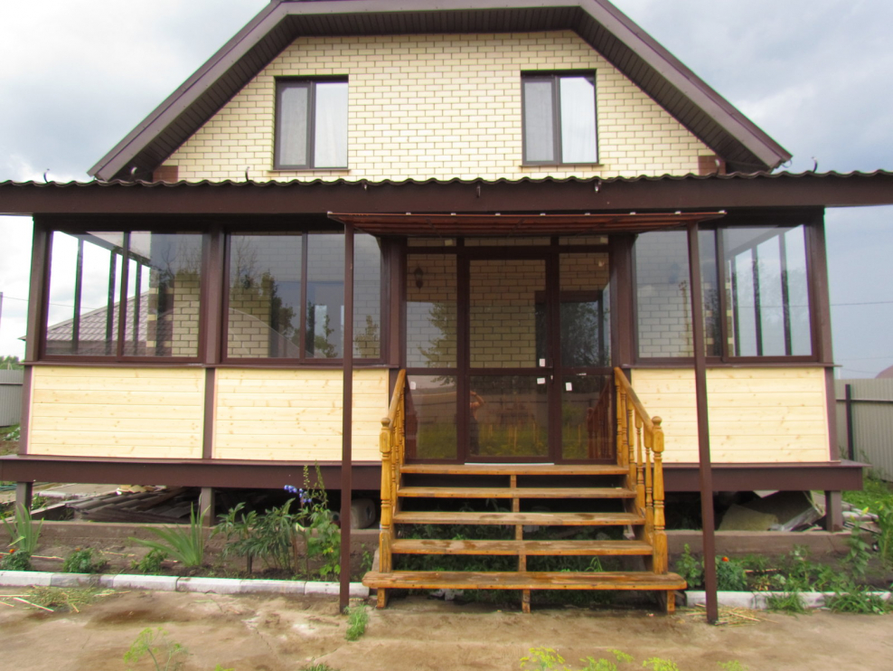 Угловая терраса к дому