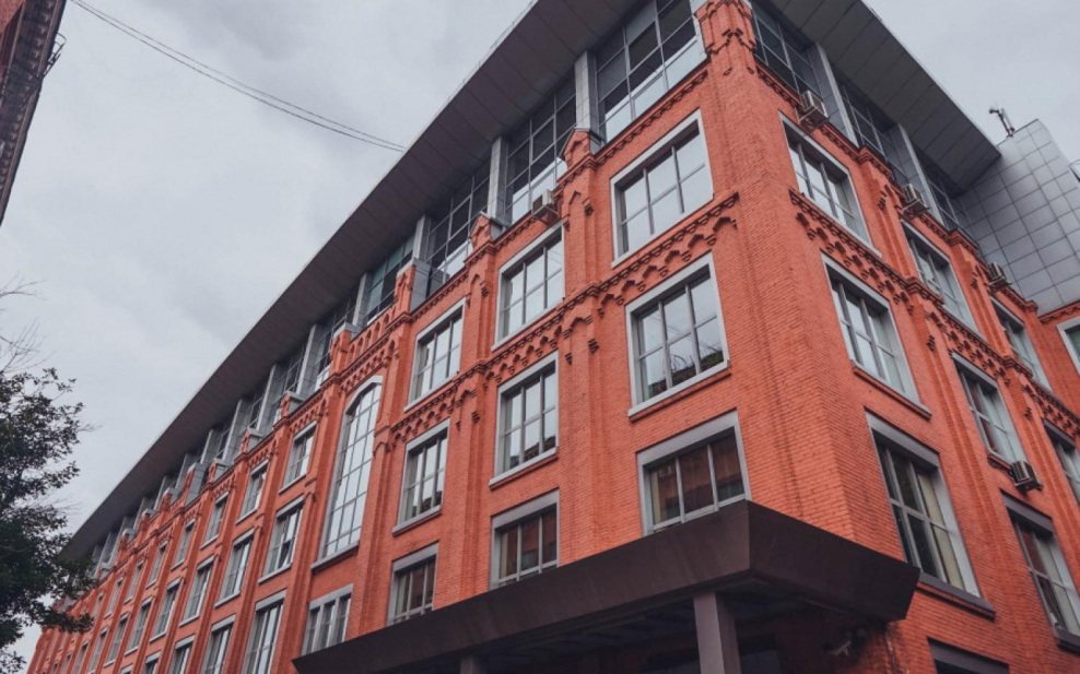 Кузнецкая набережная в Москве