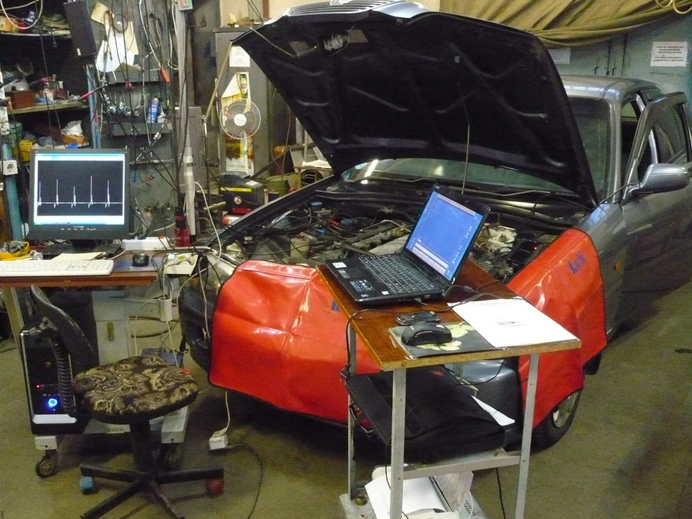 Мастер по ремонту холодильников фото