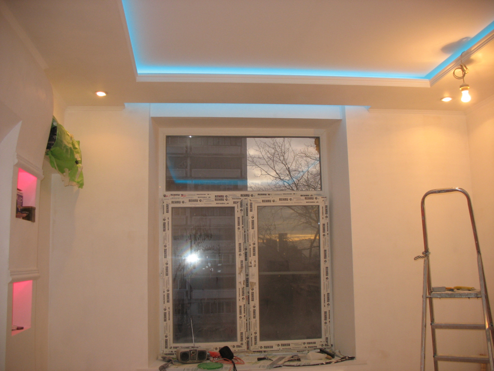 Короб из гипсокартона на потолке