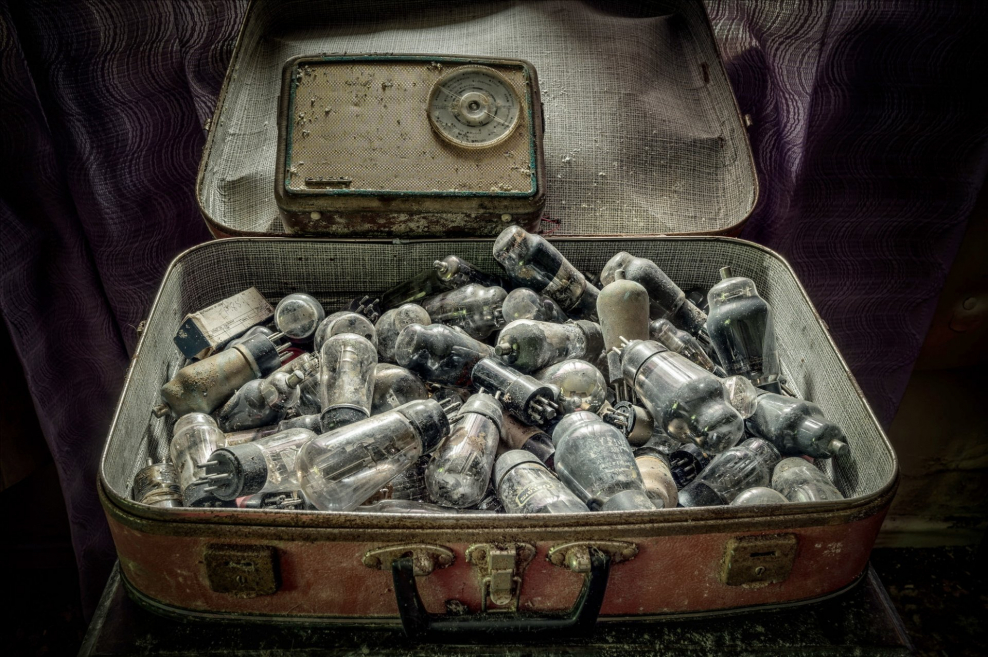 Старый радио чемодан