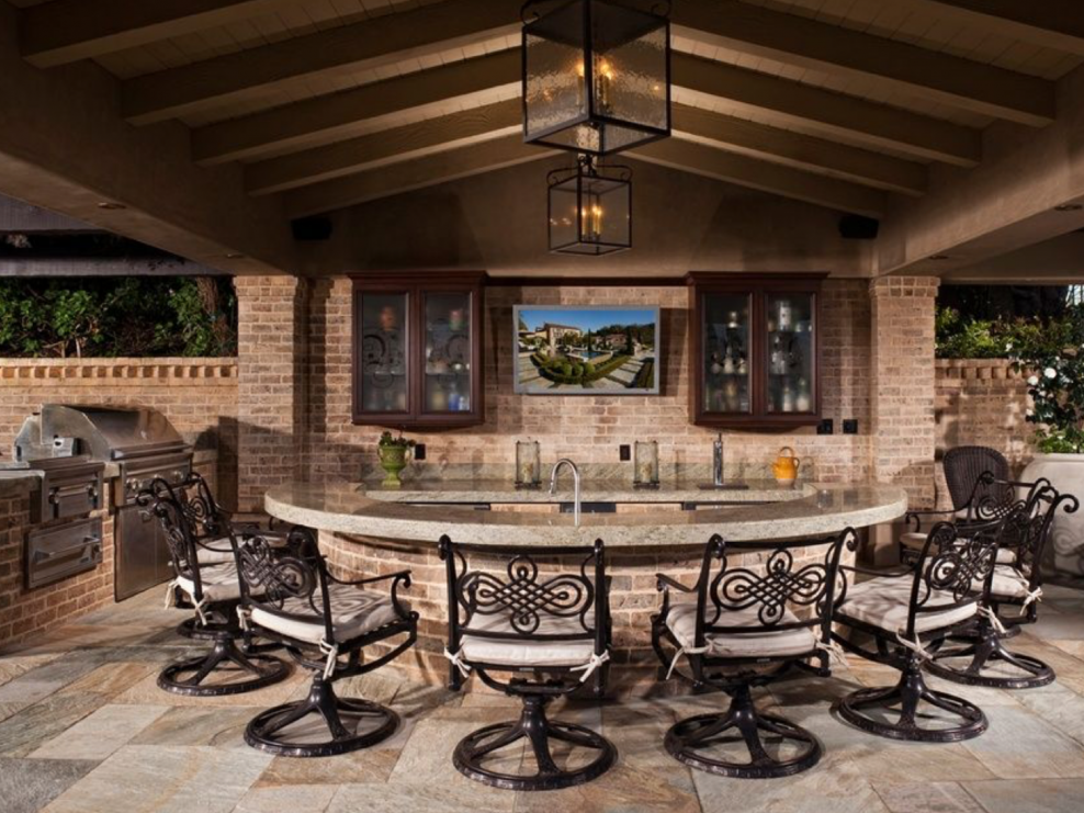 Элитные беседки с камином